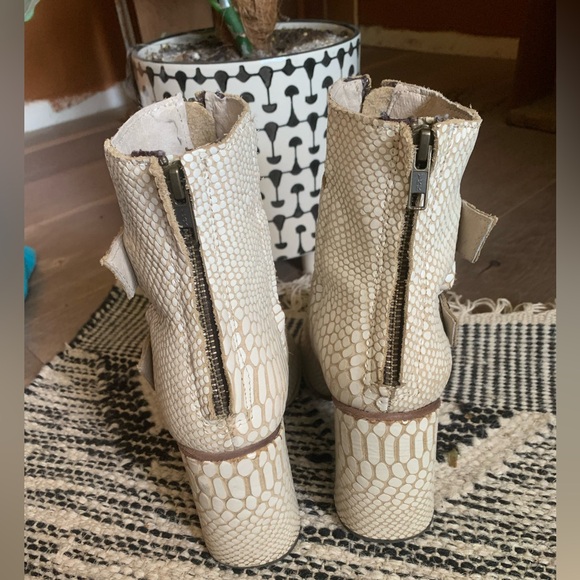 Freebird Joey Snakeskin Booties - Picture 6 of 8